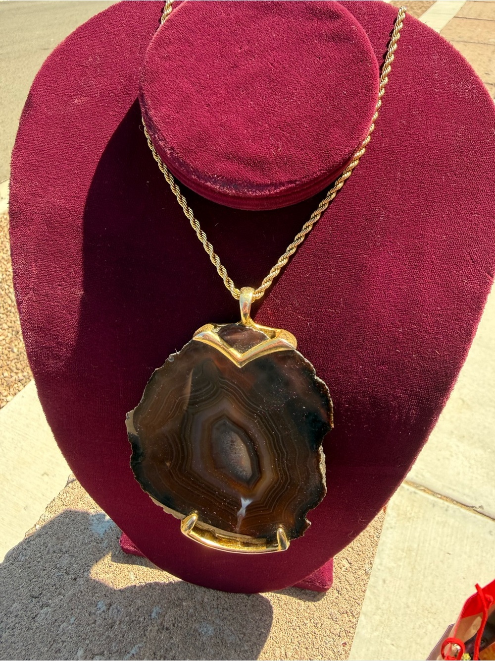 Vintage Kenneth Lane Signed Large Agate Slice Pendant Necklace Gold Tone